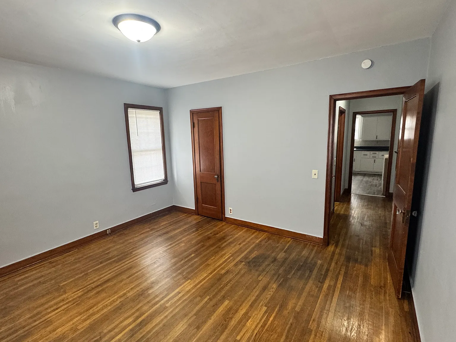 1 bed, 1025 sqft, $875 — Photo 4