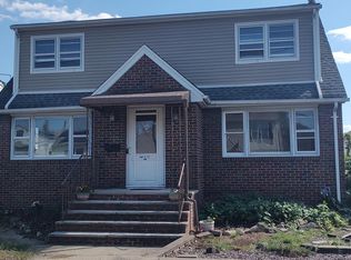 370 President St FLOOR 2, Saddle Brook, NJ 07663