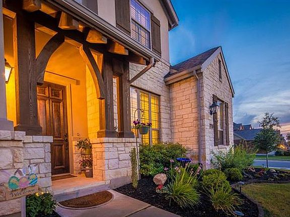 3rd image of 400 Guadalupe River Ln