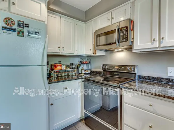 912 Green St, Alexandria, VA 22314