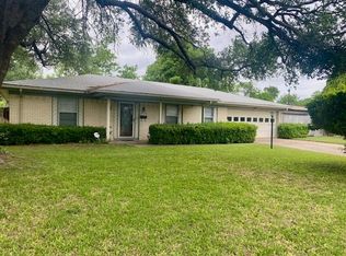 3820 Sagebrush Rd, Benbrook, TX 76116