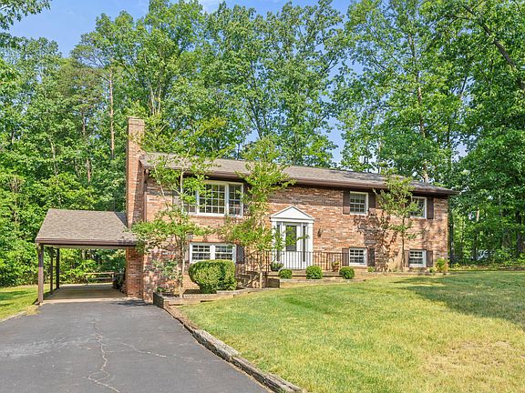 2nd image of 15375 Neptune Ct
