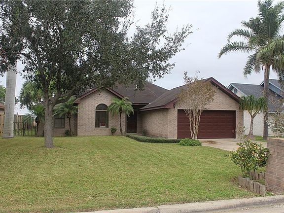 2nd image of 718 Comfort Ln