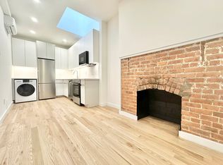 223 E 21st St APT RH2, New York, NY 10010