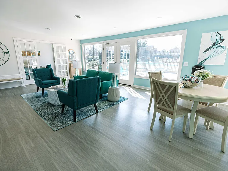 Chase Cove Apartments — Photo 23