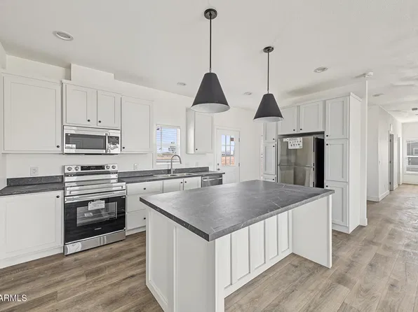 18141 N AMELIA Drive, Maricopa, AZ 85139