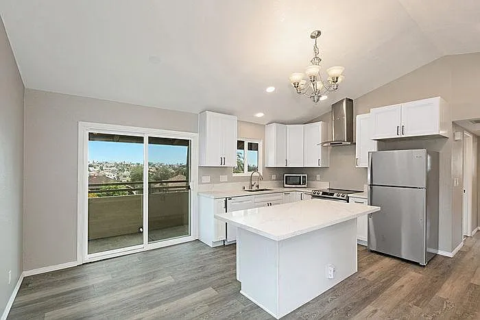 4062 Georgia St #4 — Photo 4