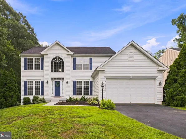 5972 Parsons Ln, King George, VA 22485