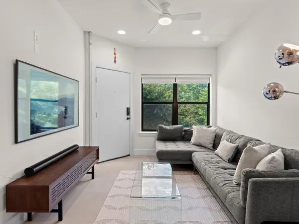 1807 Poquito St #30, Austin, TX 78702