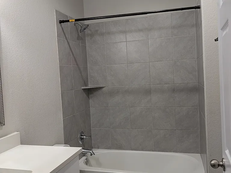 2nd full bath room