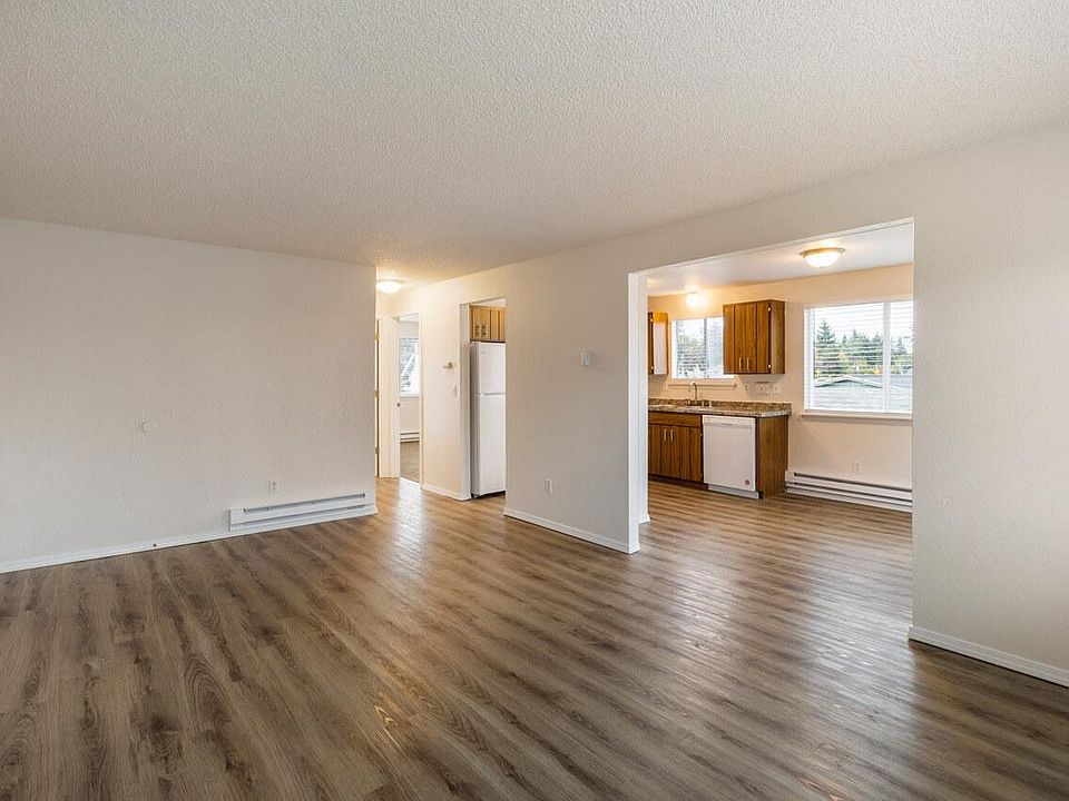 Village Glen Apartments 202 Carter St E Eatonville WA Zillow