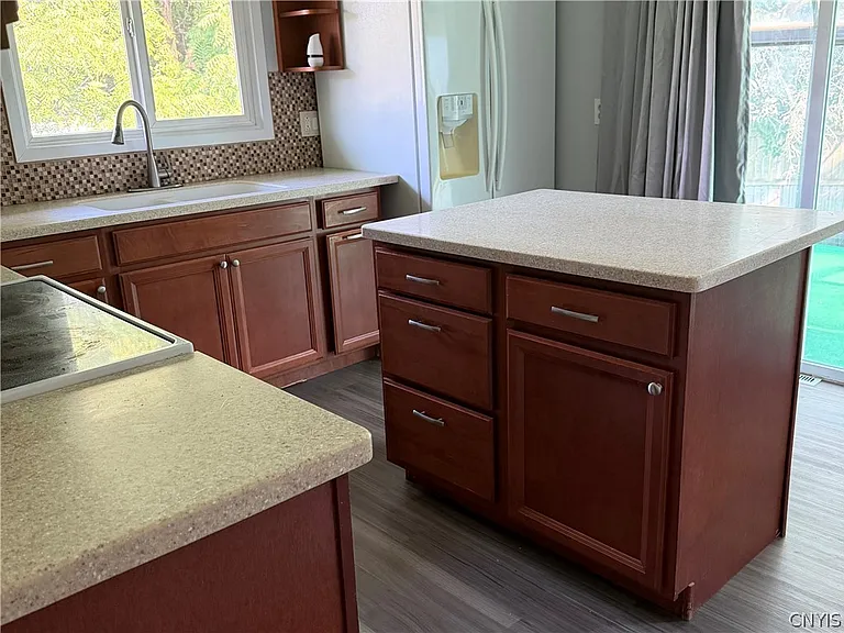 107 Hadley Dr — Photo 11