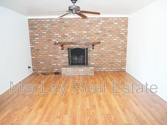 3rd image of 3035 W Angela Dr