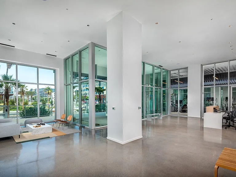 200 West Ocean Lobby