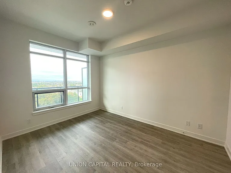 50 Upper Mall Way #1403 — Photo 27