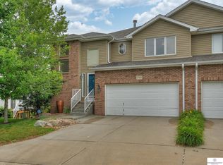 17432 Riviera Dr, Omaha, NE 68136