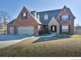 15941 Cherokee Blvd, Skiatook, OK 74070