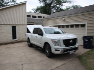 2720 Adrienne Cir, College Station, TX 77845