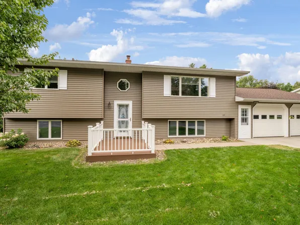 305 Georges Ct, Woodville, WI 54028