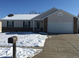 412 Hickory Post Ct, Wentzville, MO 63385
