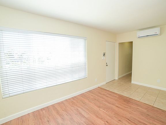 5th image of 3751 3rd Ave APT A