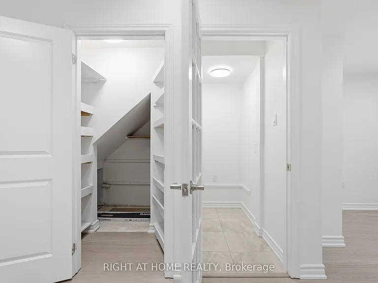 201 Donald Sim Ave #BASEMENT — Photo 25