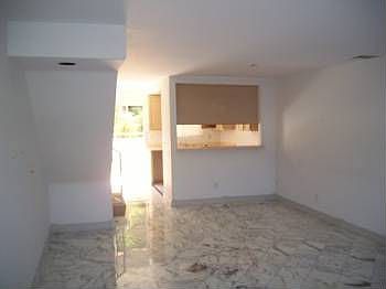 5th image of 10128 Hillhaven Ave APT 105