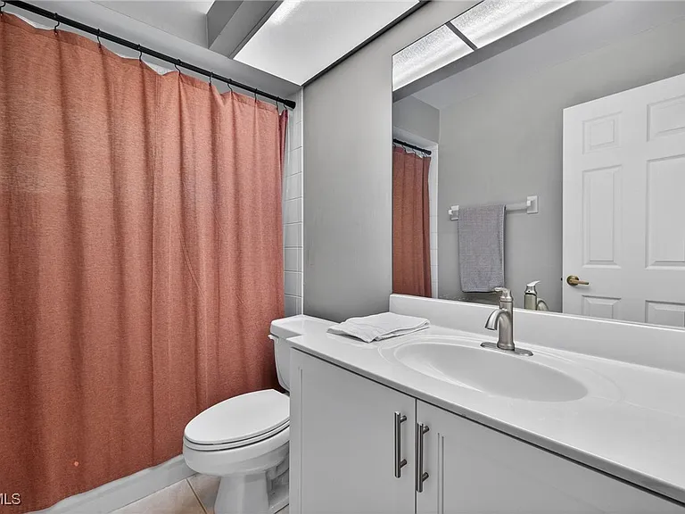 18015 Horseshoe Bay Cir — Photo 17