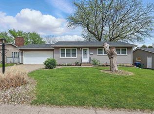 5019 N Ripley St, Davenport, IA 52806