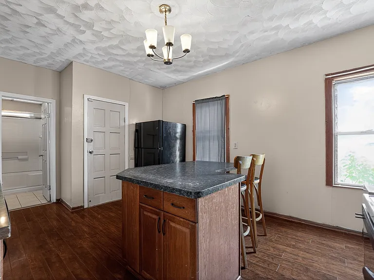 29 Park St #2 — Photo 15