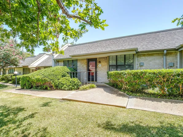 13845 Leinsper Green St, Dallas, TX 75240