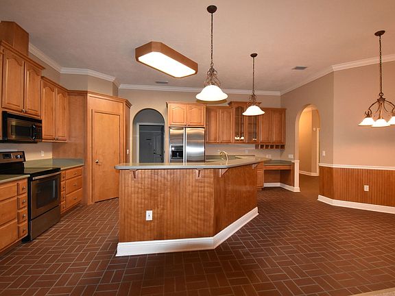 2nd image of 2414 SW 98th Dr