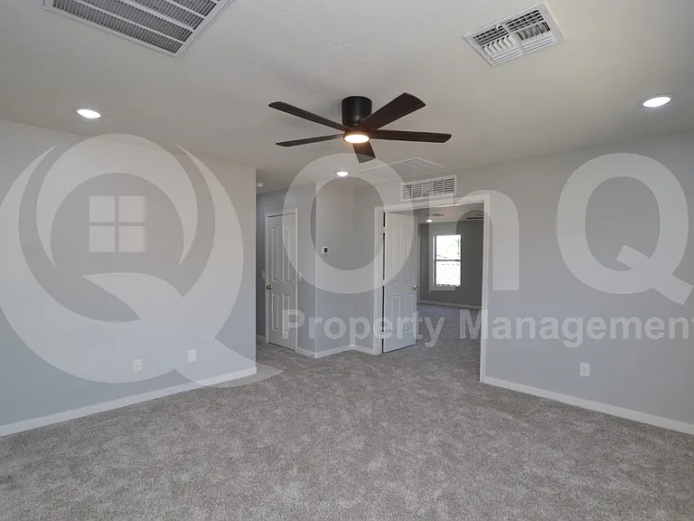 655 E Winchester Way — Photo 13