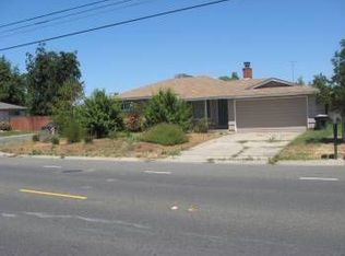 5621 Engle Rd, Carmichael, CA 95608