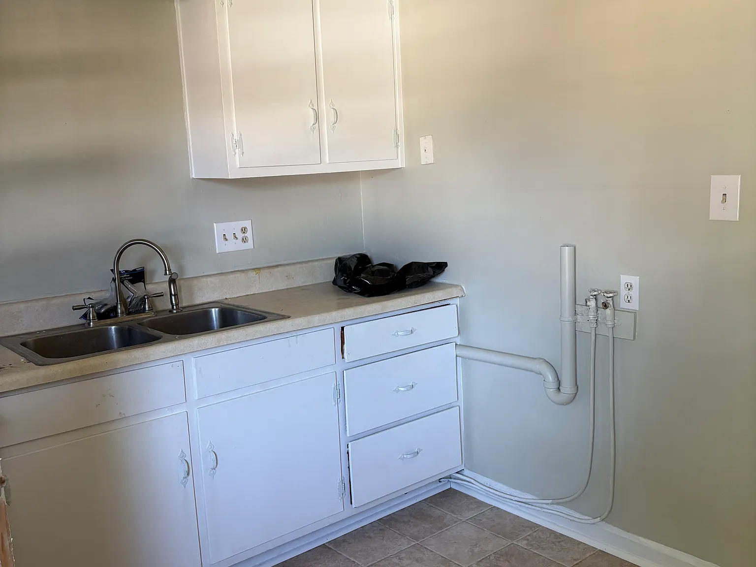 2 bed, 750 sqft, $875 — Photo 4