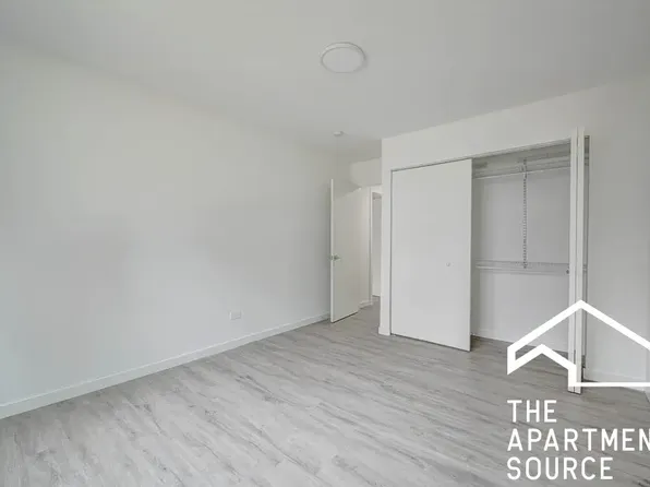 1225 W Foster Ave #3B, Chicago, IL 60640