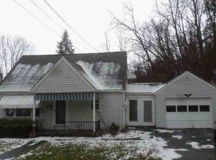 857 5th St, Rochester, PA 15074