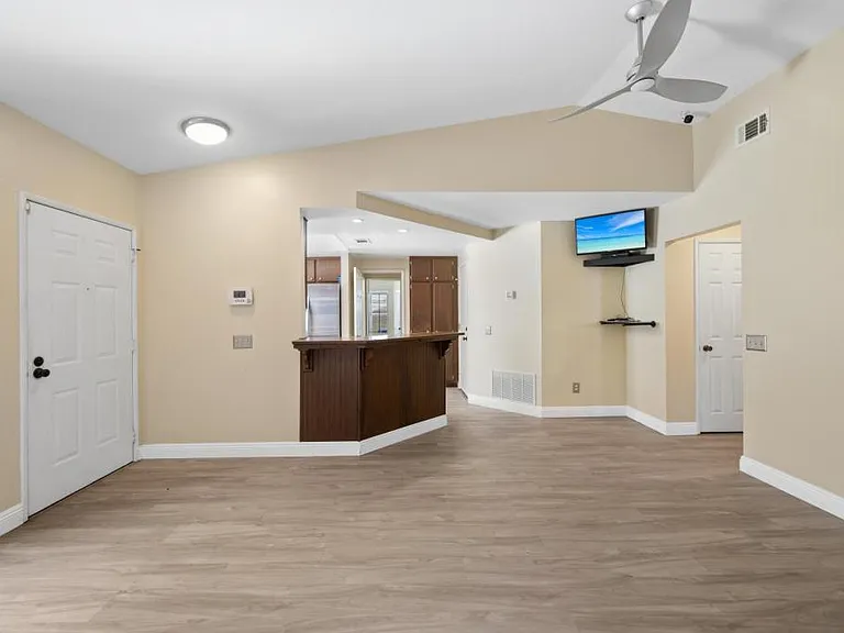 28082 Bavaria Dr — Photo 8