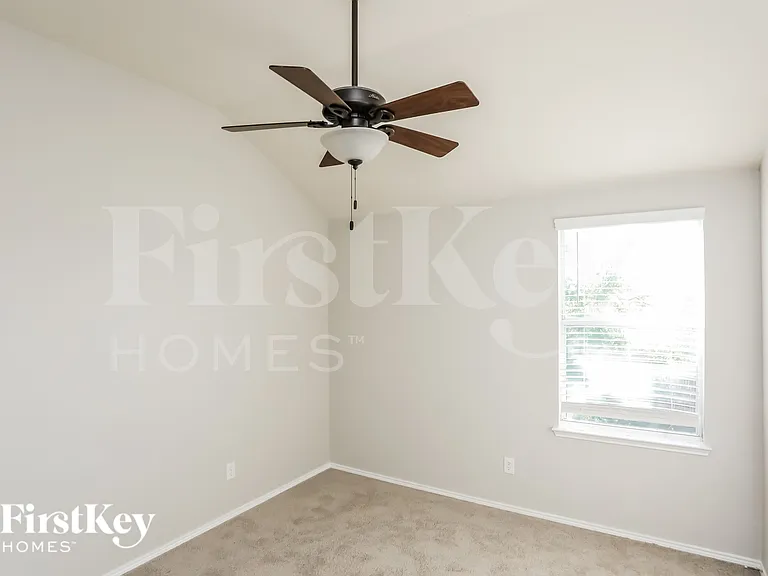 13925 Walnut Canyon Ct — Photo 13