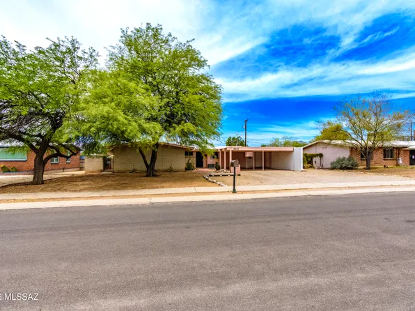 6825 E Oberlin Dr, Tucson, AZ 85710