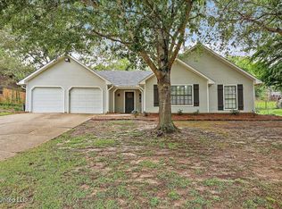 127 Scotland Rd, Clinton, MS 39056