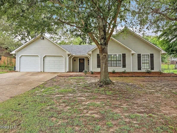 127 Scotland Rd, Clinton, MS 39056