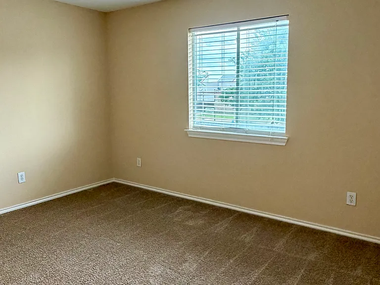 2707 Prairie Creek Dr — Photo 22