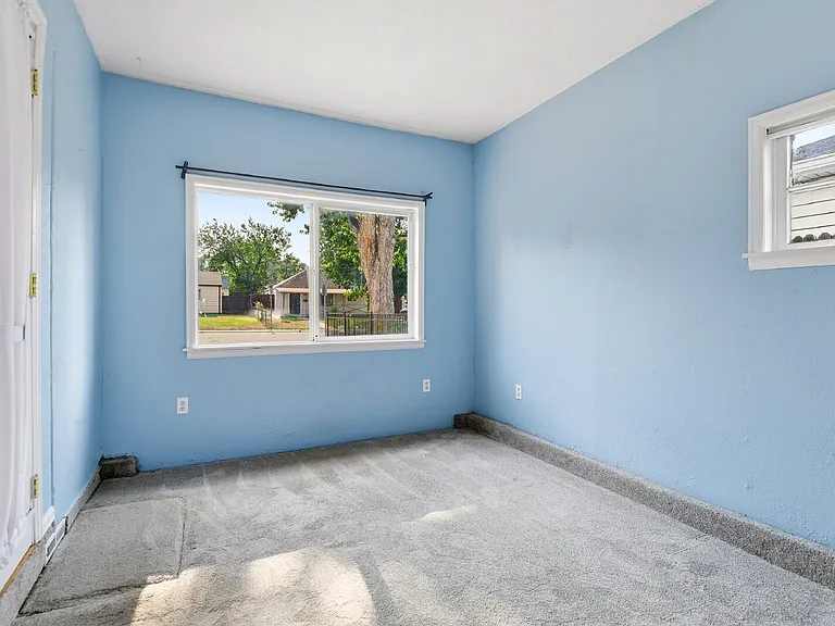 1200 Spruce St — Photo 24