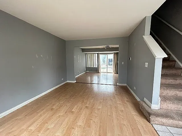 205 W Washington St — Photo 6