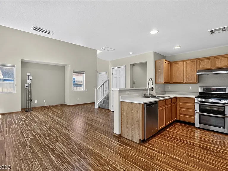 10566 Corte Sierra St — Photo 4