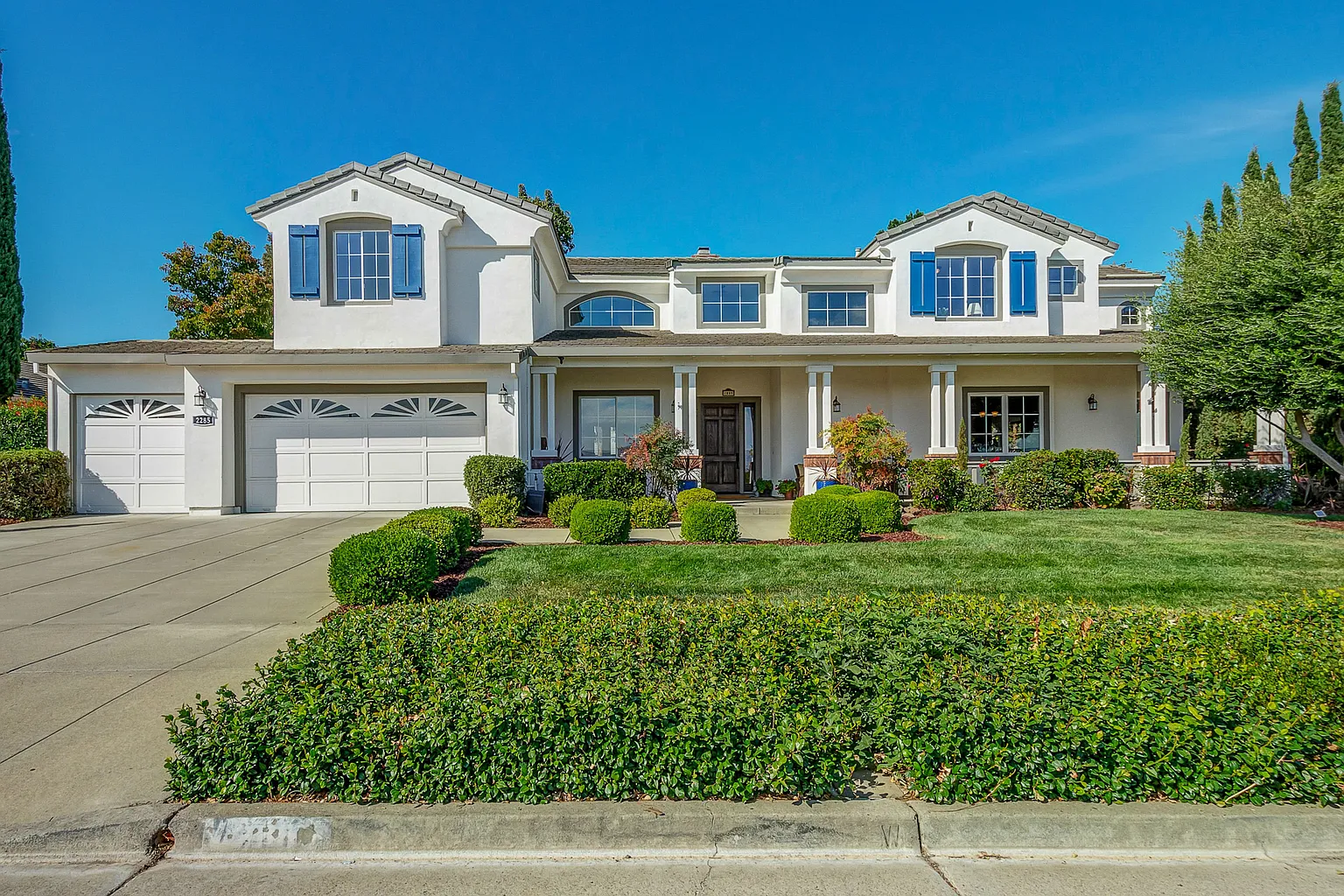 2285 Tuscany Cir photo 1