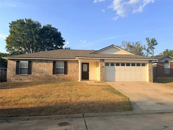 7504 Pecanwood Ct, Haughton, LA 71037