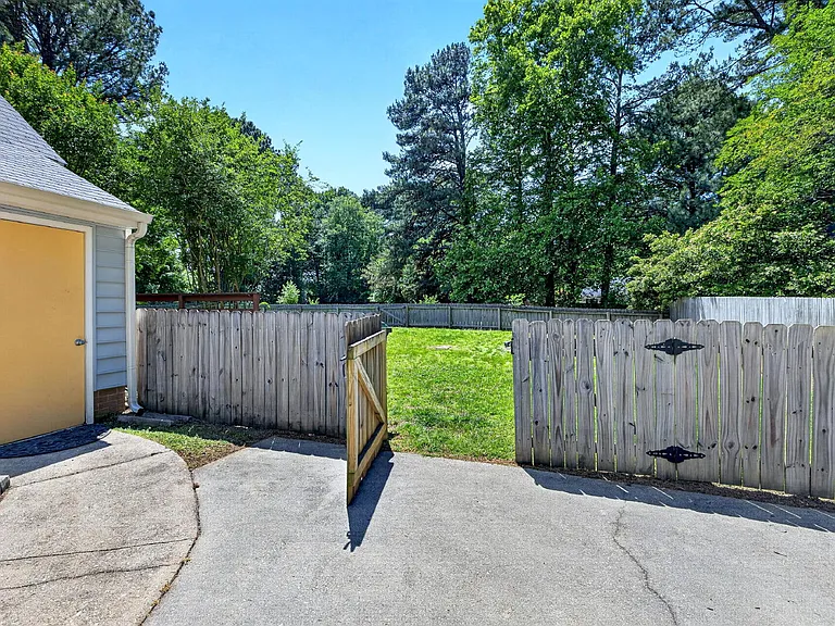 106 Allison Way #106 — Photo 36