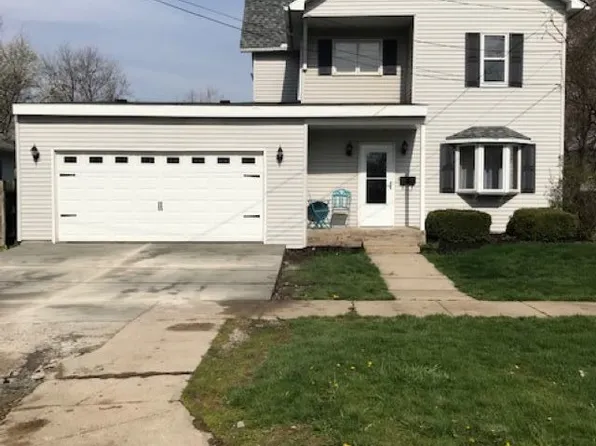 409 S Genesee St, Morrison, IL 61270